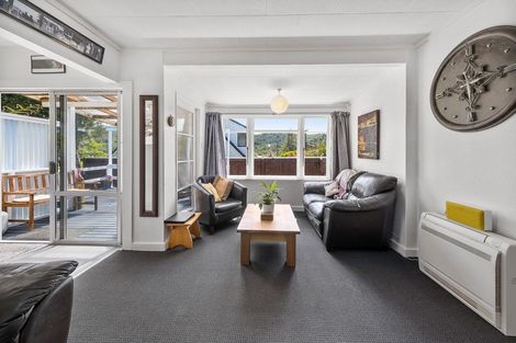 Photo of property in 160 Waikawa Road, Picton, 7220