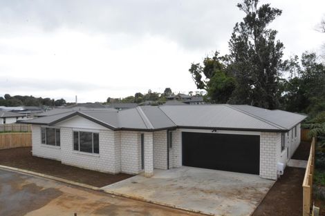 Photo of property in 1 Totarahoe Lane, Whalers Gate, New Plymouth, 4310