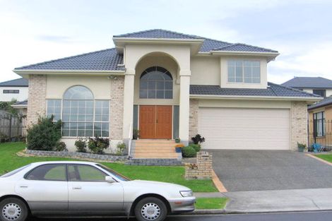 Photo of property in 28 Delmont Close, East Tamaki Heights, Auckland, 2016