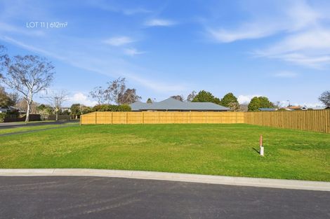 Photo of property in 69 Crofton Road, Harewood, Christchurch, 8051