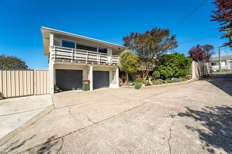 Photo of property in 19 Greta Street, South Hill, Oamaru, 9400