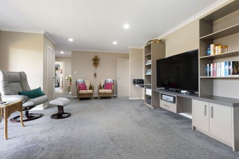 Photo of property in 2 Brancaster Place, Cambridge, 3434