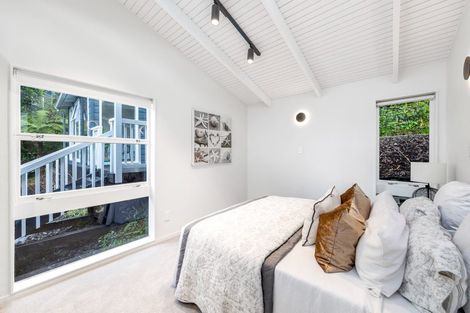 Photo of property in 157 Woodlands Park Road, Titirangi, Auckland, 0604