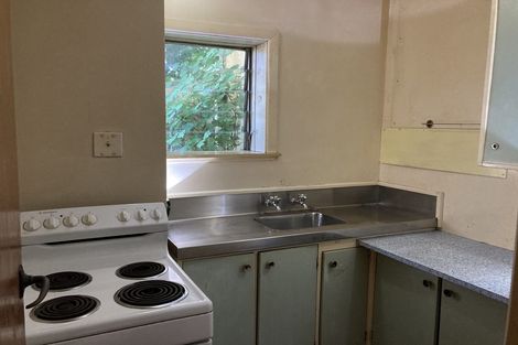 Photo of property in 9 Waiteata Road, Kelburn, Wellington, 6012