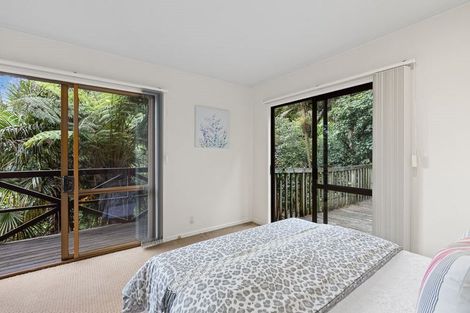 Photo of property in 1/807 East Coast Road, Northcross, Auckland, 0630