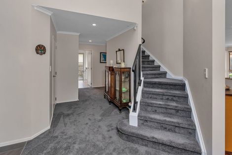 Photo of property in 9 Paradise Point Place, One Tree Point, 0118