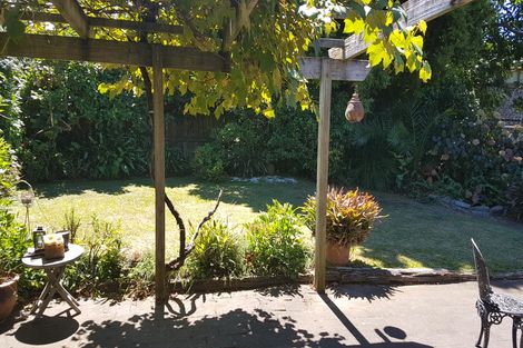 Photo of property in 1/28 Saint Annes Crescent, Wattle Downs, Auckland, 2103