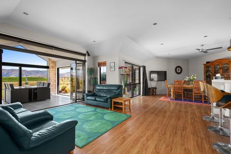 Photo of property in 317 Golden Road, Springvale, Alexandra, 9393