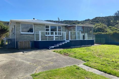Photo of property in 54 Holland Street, Wainuiomata, Lower Hutt, 5014
