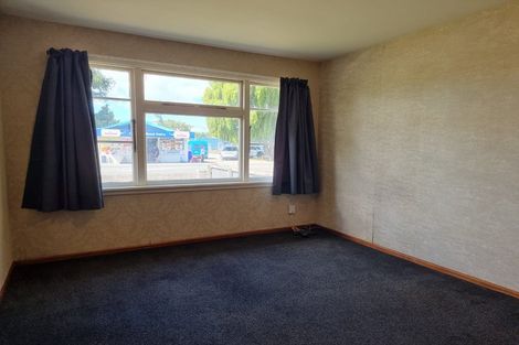 Photo of property in 16 Curletts Road, Sockburn, Christchurch, 8042