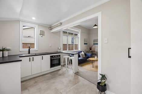 Photo of property in 218 Oxford Street, South Dunedin, Dunedin, 9012