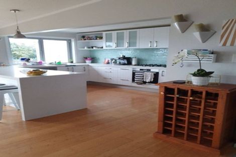 Photo of property in 66 Wade River Road, Stanmore Bay, Whangaparaoa, 0932