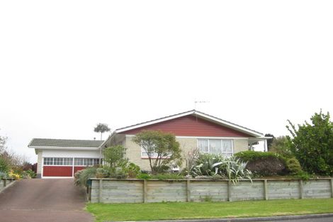 Photo of property in 54 Wairau Road, Oakura, 4314