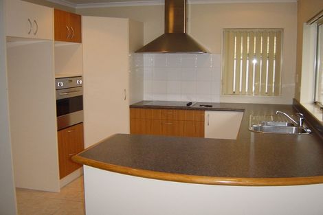 Photo of property in 37 Kelvin Hart Drive, East Tamaki, Auckland, 2013