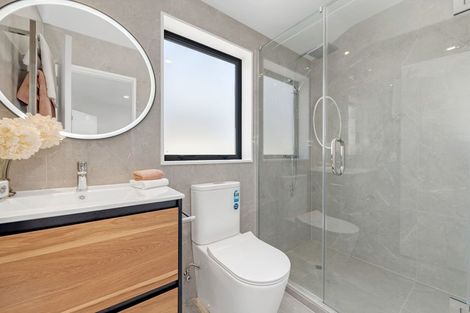 Photo of property in 22 Korowhiti Road, Clarks Beach, 2122