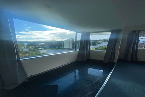 Photo of property in 30 Postgate Drive, Whitby, Porirua, 5024