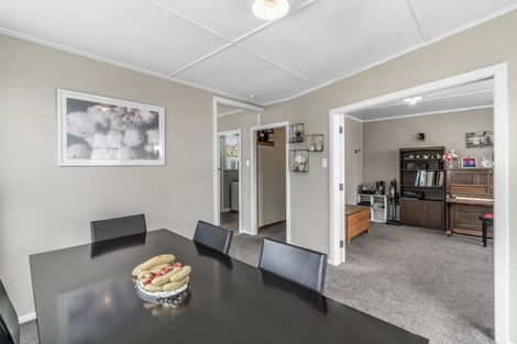 Photo of property in 52 Conway Crescent, Glengarry, Invercargill, 9810