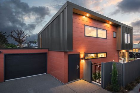 Photo of property in 2/104 Burke Street, Sydenham, Christchurch, 8023