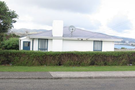 Photo of property in 43 Waiuta Street, Titahi Bay, Porirua, 5022