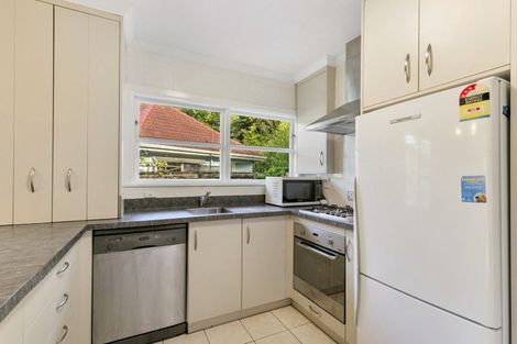 Photo of property in 20 Lyndhurst Road, Tawa, Wellington, 5028