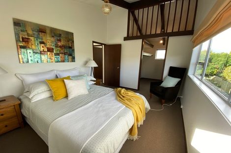 Photo of property in 2/10 Pierce Road, Milford, Auckland, 0620