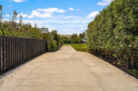 Photo of property in 19 Sandpiper Avenue, Point Wells, 0986