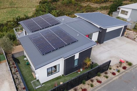 Photo of property in 16 Rochdale Drive, Churton Park, Wellington, 6037