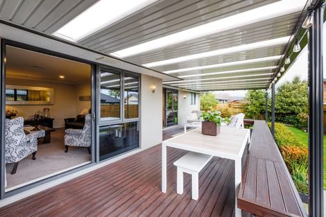 Photo of property in 172 Pacific Drive, Fitzherbert, Palmerston North, 4410