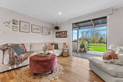 Photo of property in 2326 State Highway 16, Helensville, 0875