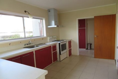 Photo of property in 8 Beacon Avenue, Campbells Bay, Auckland, 0630