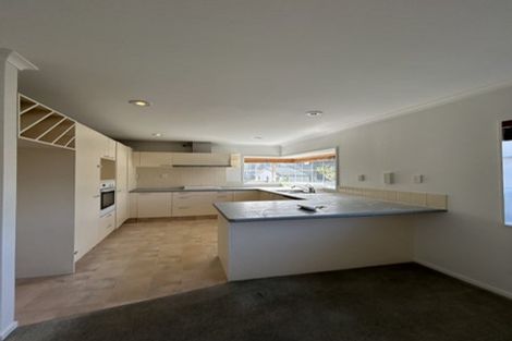 Photo of property in 12 Darimouth Place, Albany, Auckland, 0632