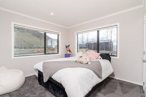 Photo of property in 10 Hardacre Place, Omarama, 9412