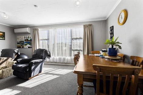 Photo of property in 18 Saxton Road, Upper Vogeltown, New Plymouth, 4310