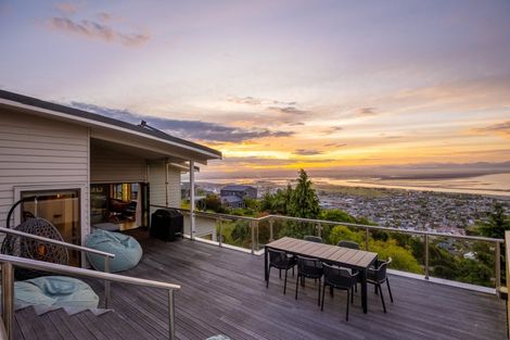 Photo of property in 320 Princes Drive, Britannia Heights, Nelson, 7010