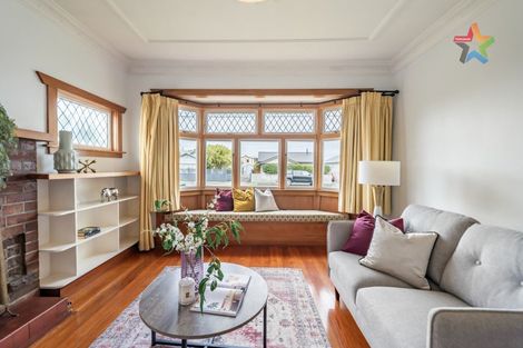 Photo of property in 21 Central Terrace, Alicetown, Lower Hutt, 5010