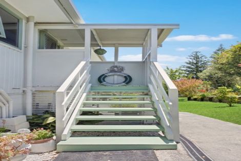 Photo of property in 37 Oneroa Road, Russell, 0202