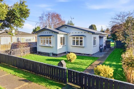 Photo of property in 17 Hutchison Crescent, Durie Hill, Whanganui, 4500