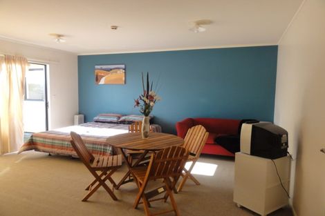 Photo of property in 35 Jones Crescent, Melville, Hamilton, 3206