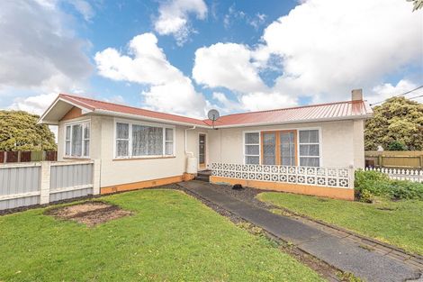 Photo of property in 10 Mosston Road, Castlecliff, Whanganui, 4501
