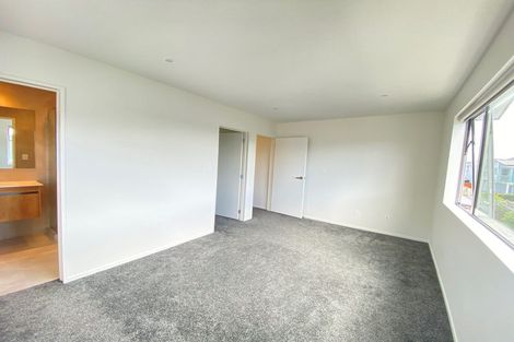 Photo of property in 20 Toanui Road, Hobsonville, Auckland, 0616