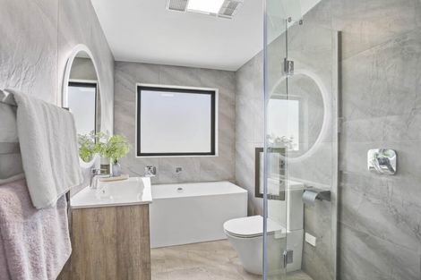 Photo of property in 14b Galsworthy Place, Bucklands Beach, Auckland, 2014