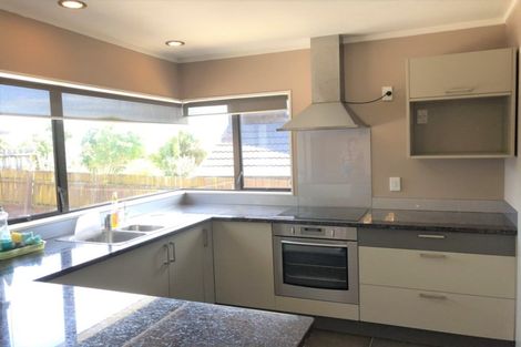 Photo of property in 1/32 Eastridge Court, Northpark, Auckland, 2013