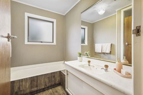 Photo of property in 3 Rutland Street, Fairview Downs, Hamilton, 3214