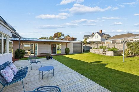 Photo of property in 17 Sandringham Street, Saint Clair, Dunedin, 9012