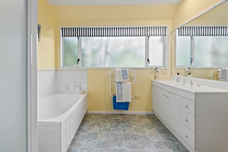 Photo of property in 2 Settlers Hill, Akaroa, 7520