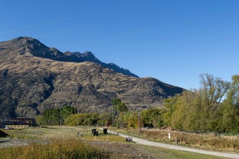 Photo of property in 18 Hicks Road, Lower Shotover, Queenstown, 9304