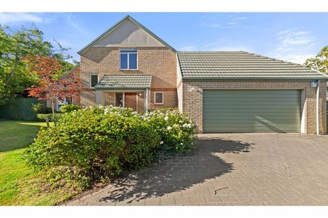 Photo of property in 17 Acorn Close, Waltham, Christchurch, 8023