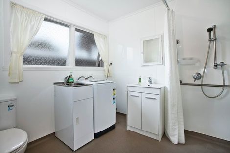 Photo of property in 2/62 Abbotts Way, Remuera, Auckland, 1050