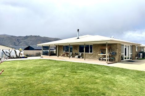 Photo of property in 8 Sunset Place, Otematata, 9412