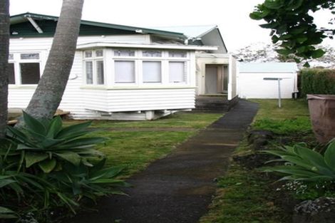 Photo of property in 27 Horotutu Road, Greenlane, Auckland, 1061